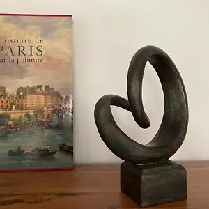Vue Sur Jardin, 3 Pieces Apartment Paris
